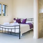 Unique Ratzakli Villa *