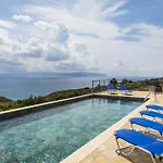 Unique Villa Ratzakli